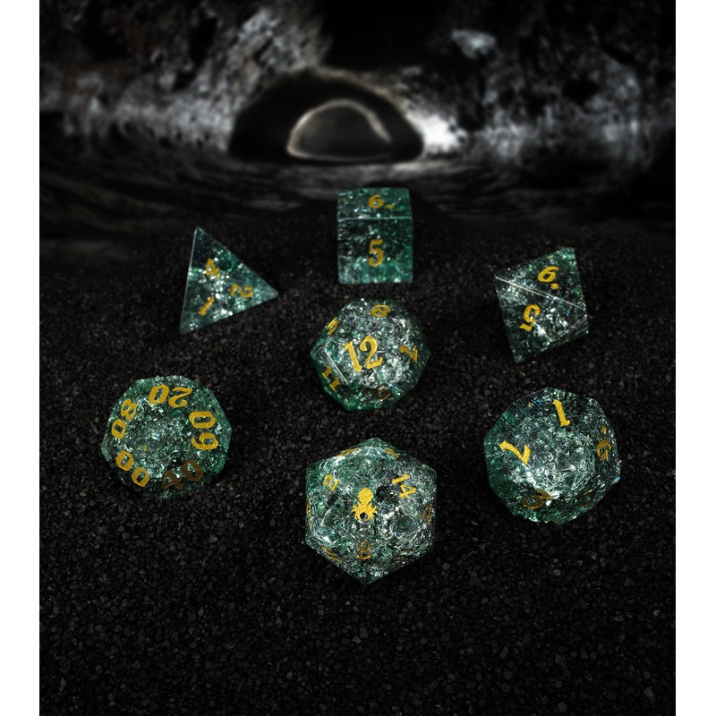 Fragments of Great September Comet Cracked Glass 7PC Glass Dice Set